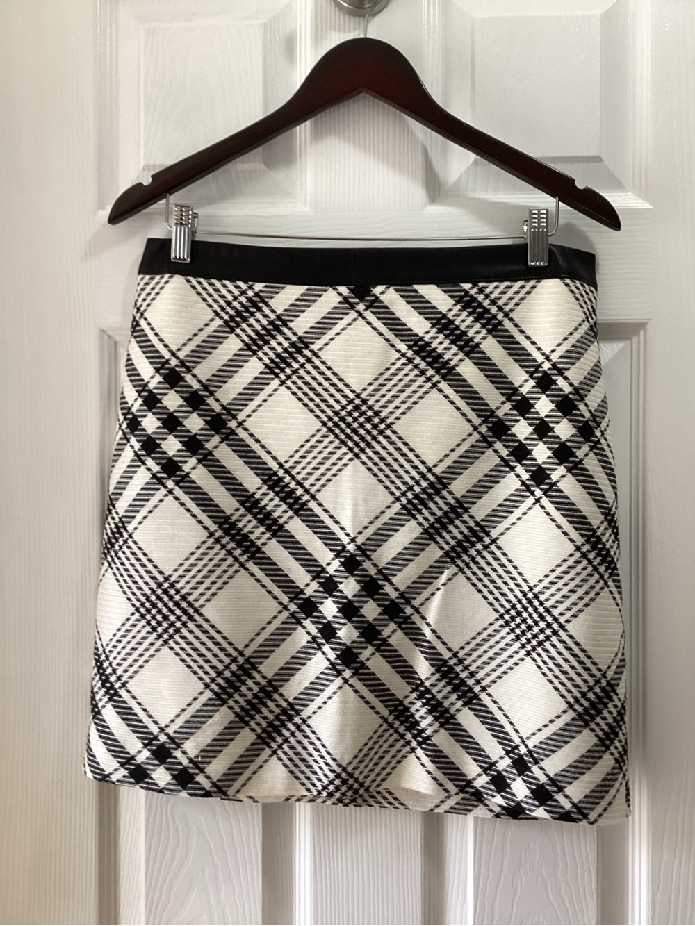 White House Black Market Black & White Plaid A-Line Mini Skirt